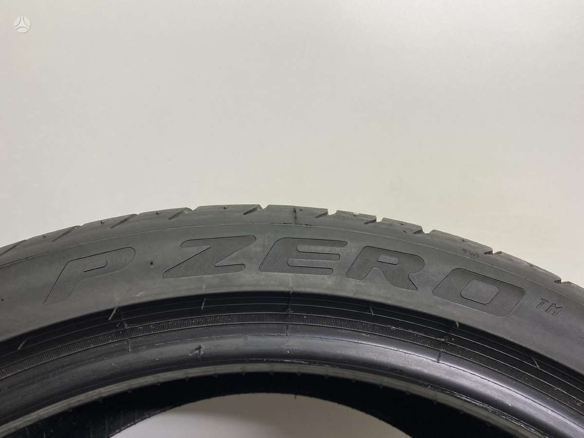 Pirelli P-Zero MO 2022m, летние 275/35 R20
