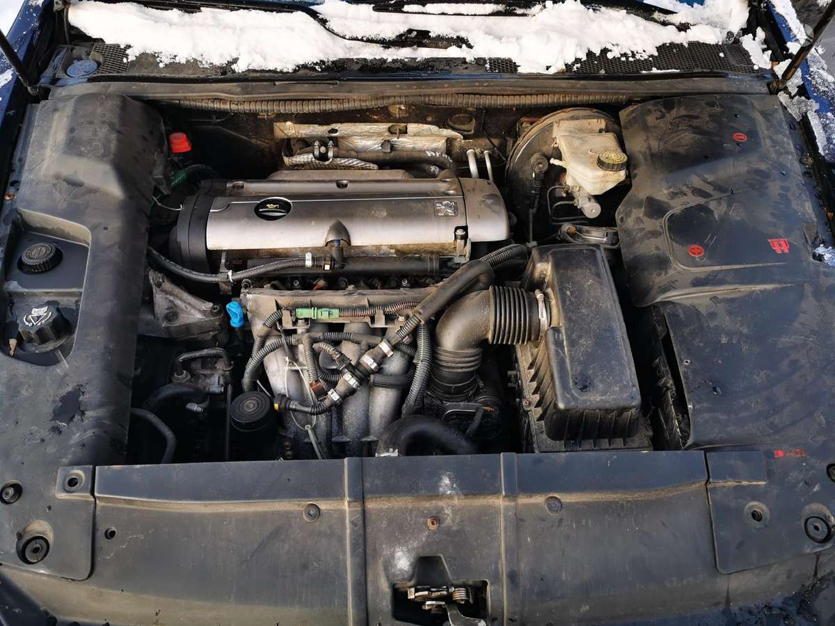 Peugeot 607 for parts