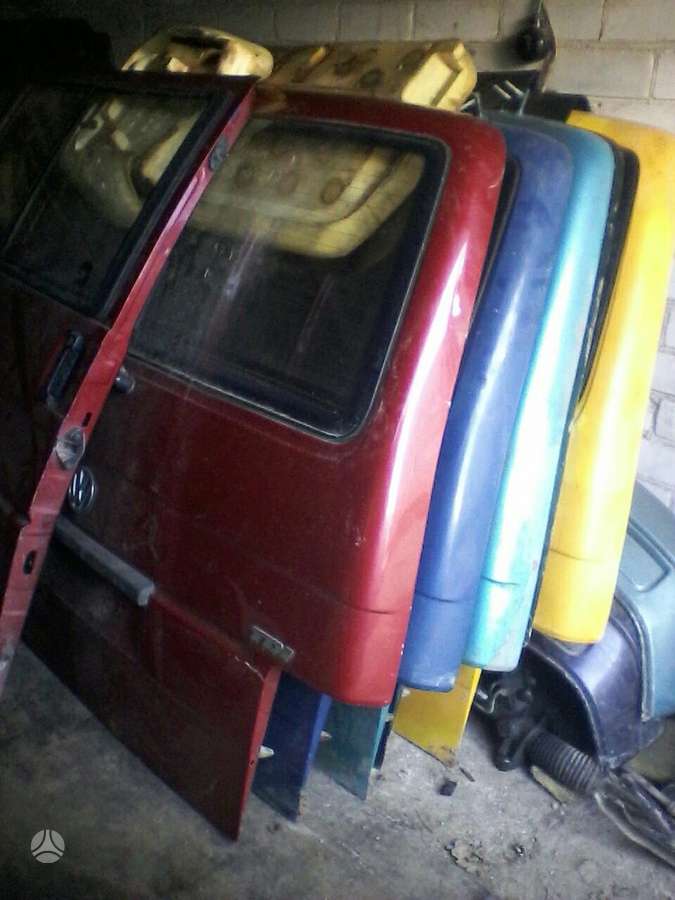 Volkswagen Caravelle по частям