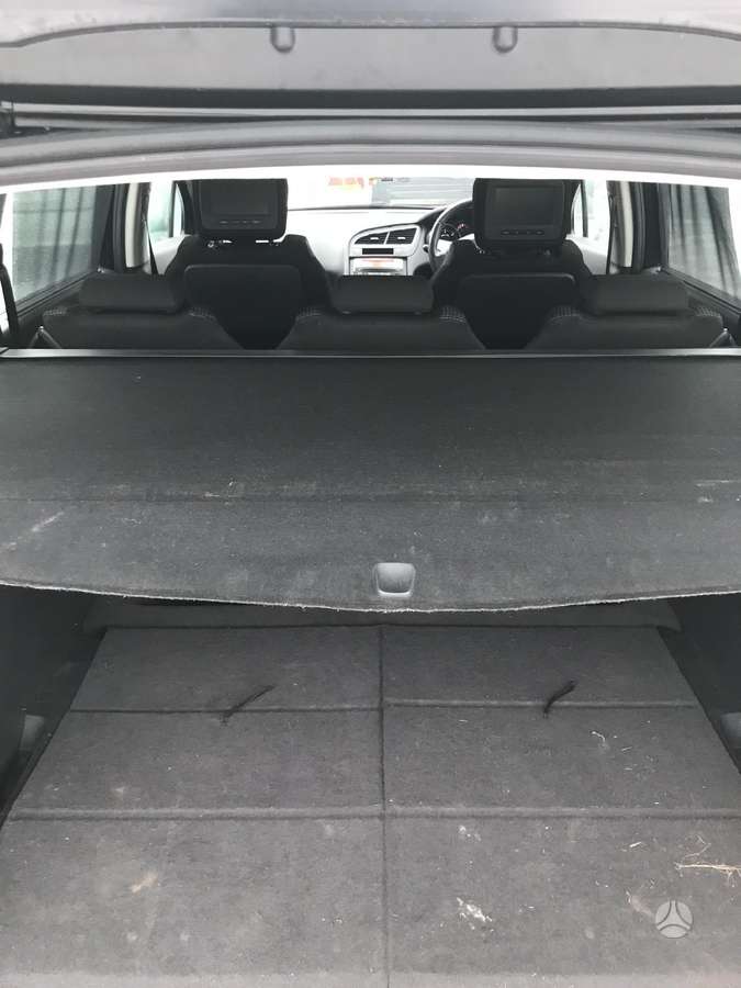 Peugeot 5008 dalimis