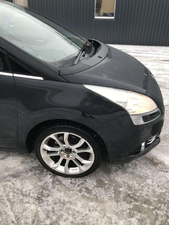 Peugeot 5008 по частям