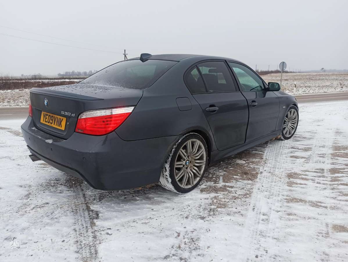 BMW 530