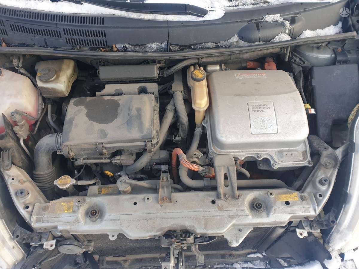 Toyota Prius rezerves daļās