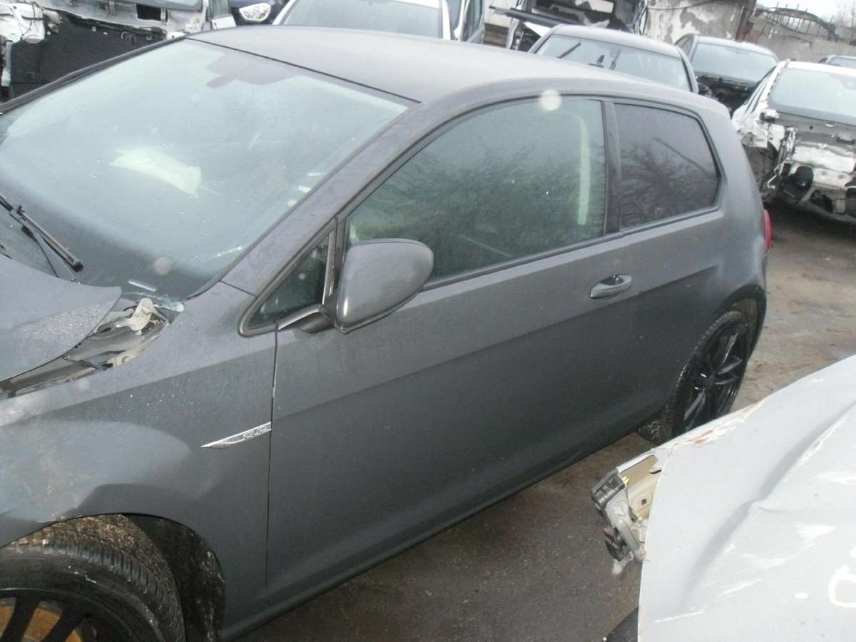 Volkswagen Golf for parts