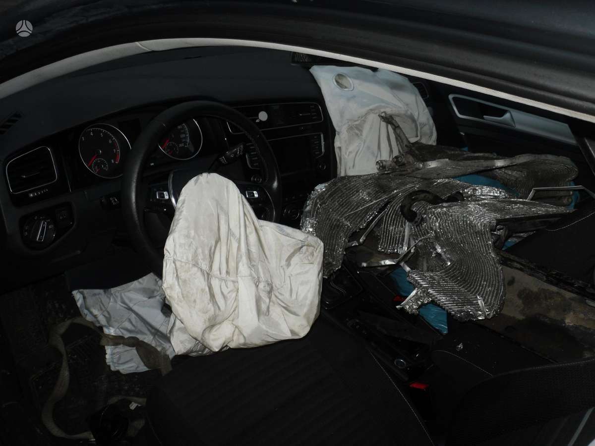 Volkswagen Golf for parts