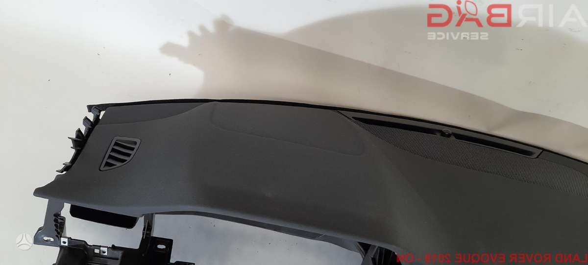 Land Rover Evoque oro pagalvės, saugos diržai