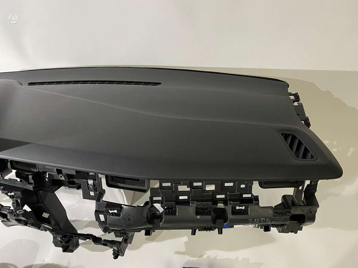 Renault Captur panelė, oro pagalvės, saugos diržai