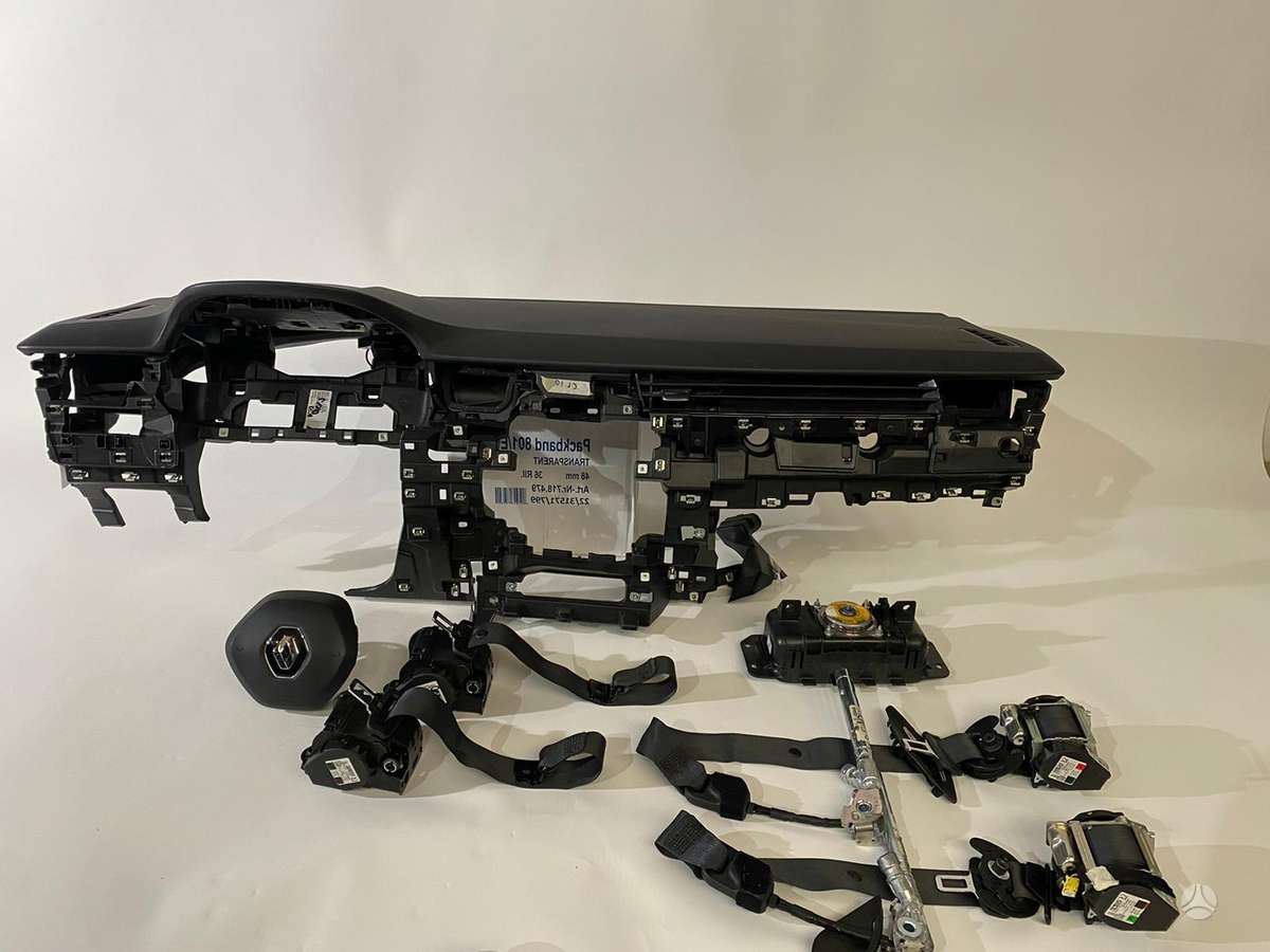Renault Clio panelė, oro pagalvės, saugos diržai