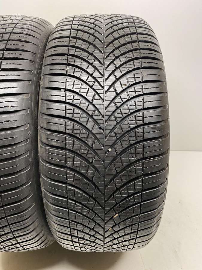 Goodyear Vector4Seasons, всесезонные 225/50 R17
