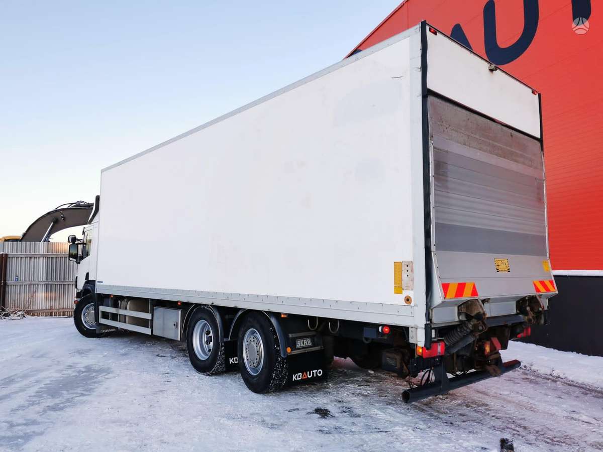 Scania P 340 6x2*4, refrigerated trucks