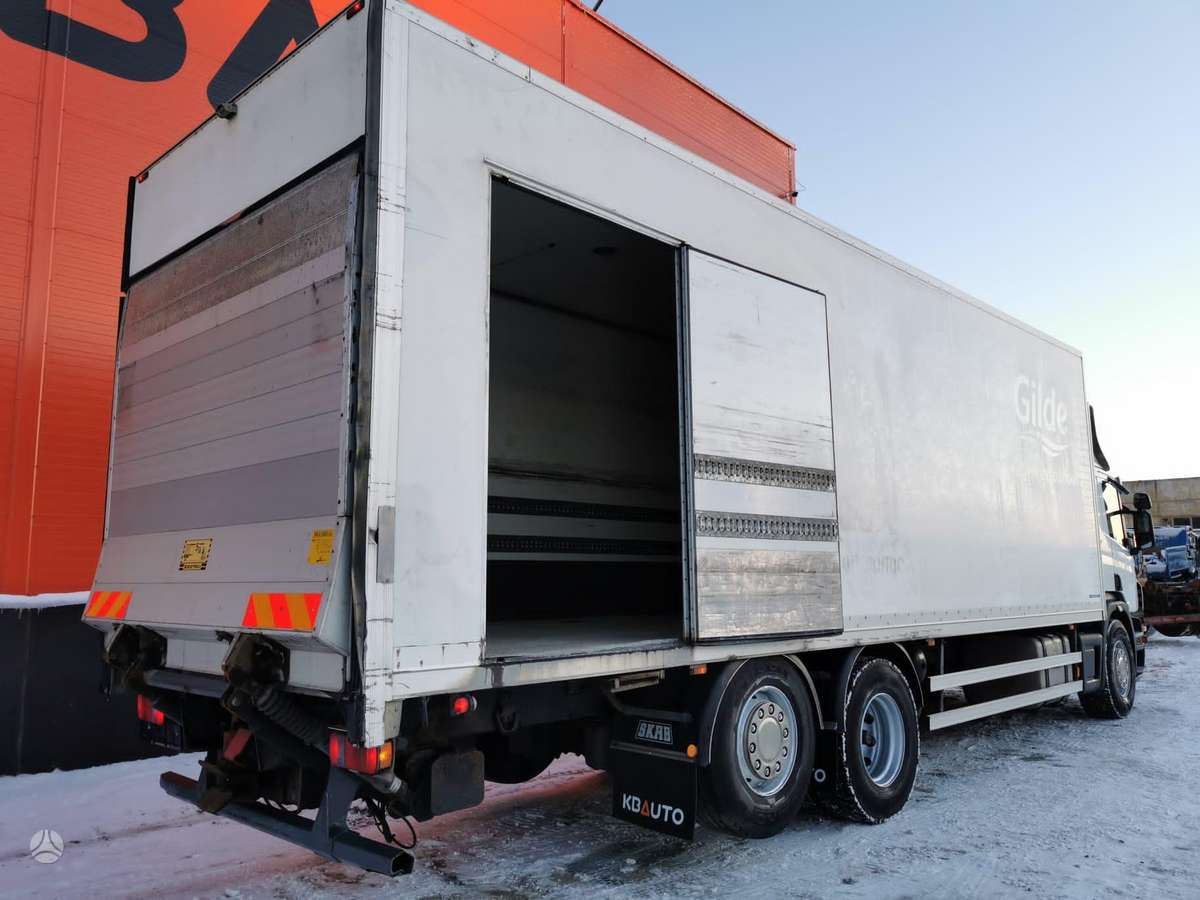 Scania P 340 6x2*4, refrigerated trucks