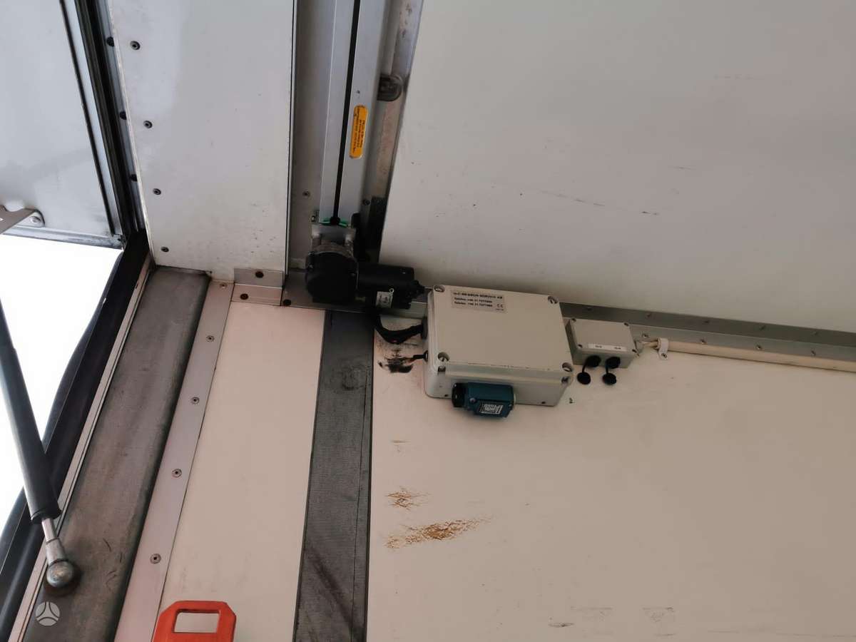 Scania P 340 6x2*4, refrigerated trucks