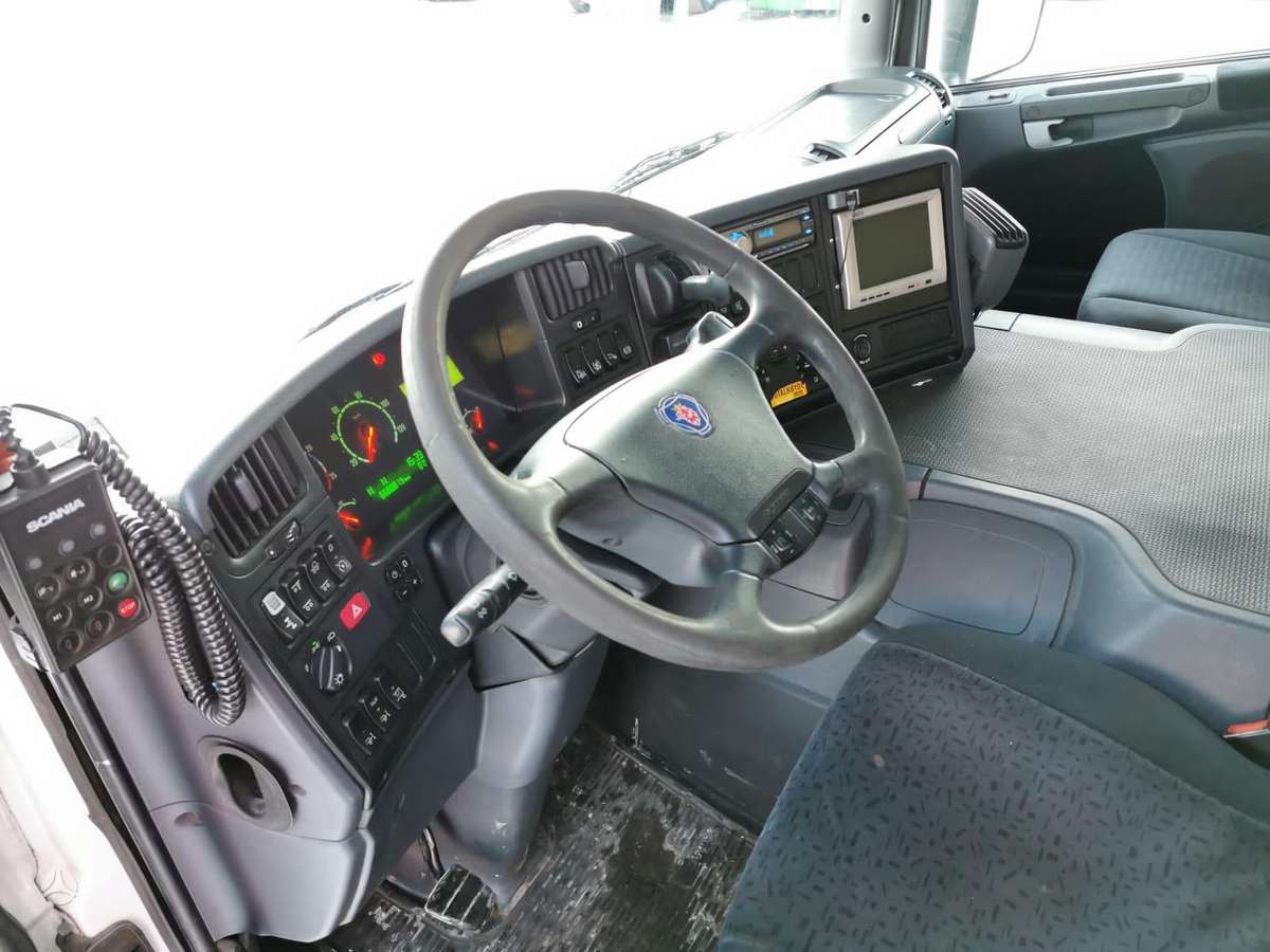 Scania P 340 6x2*4, рефрижераторы