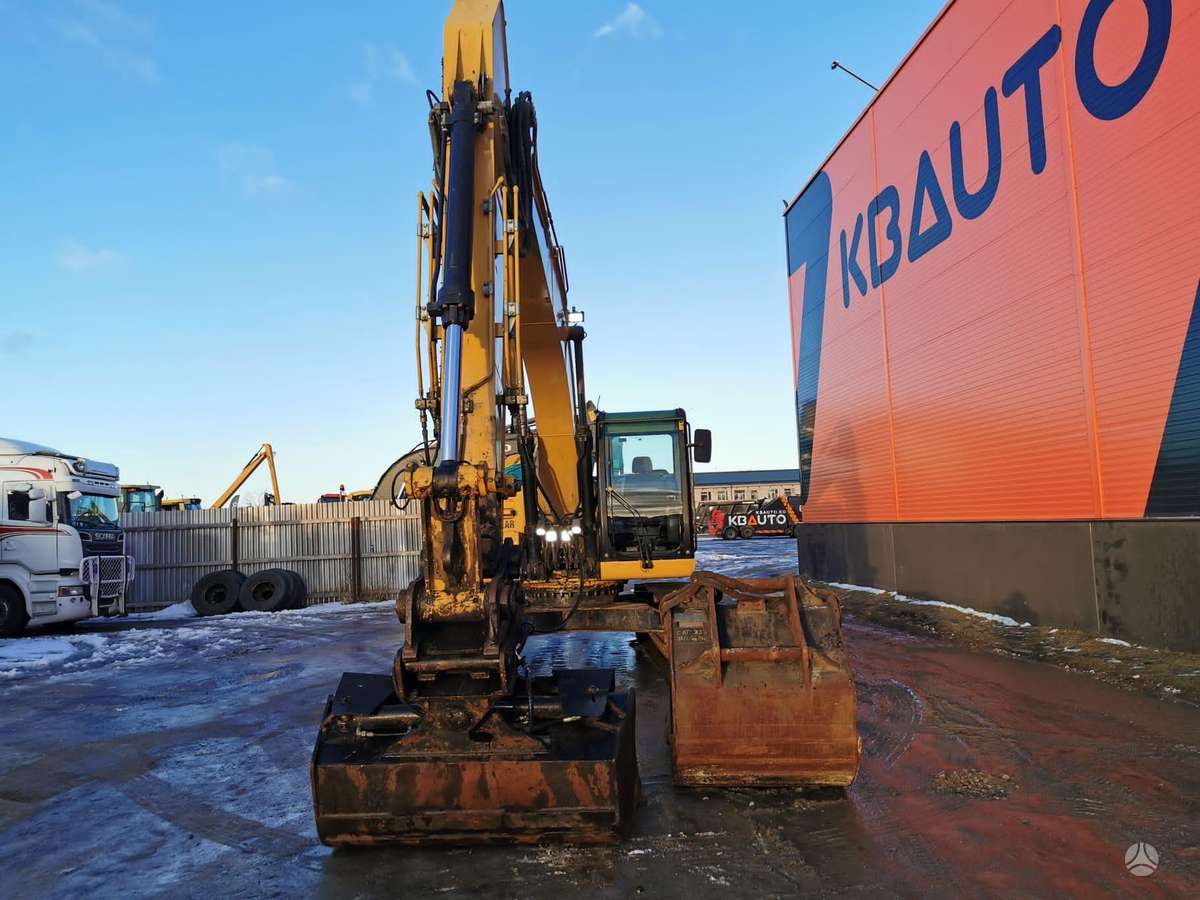 Caterpillar 323 D, excavator