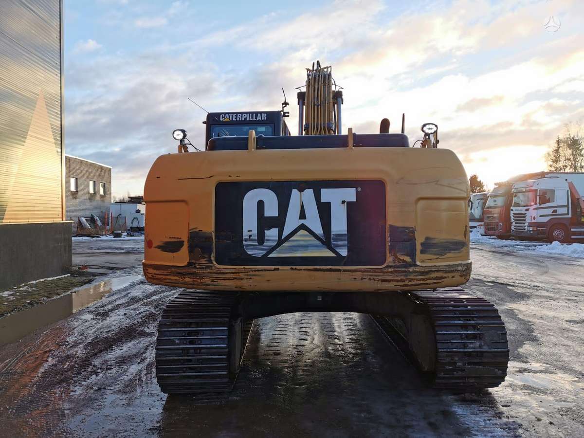 Caterpillar 323 D, ekskavatoriai