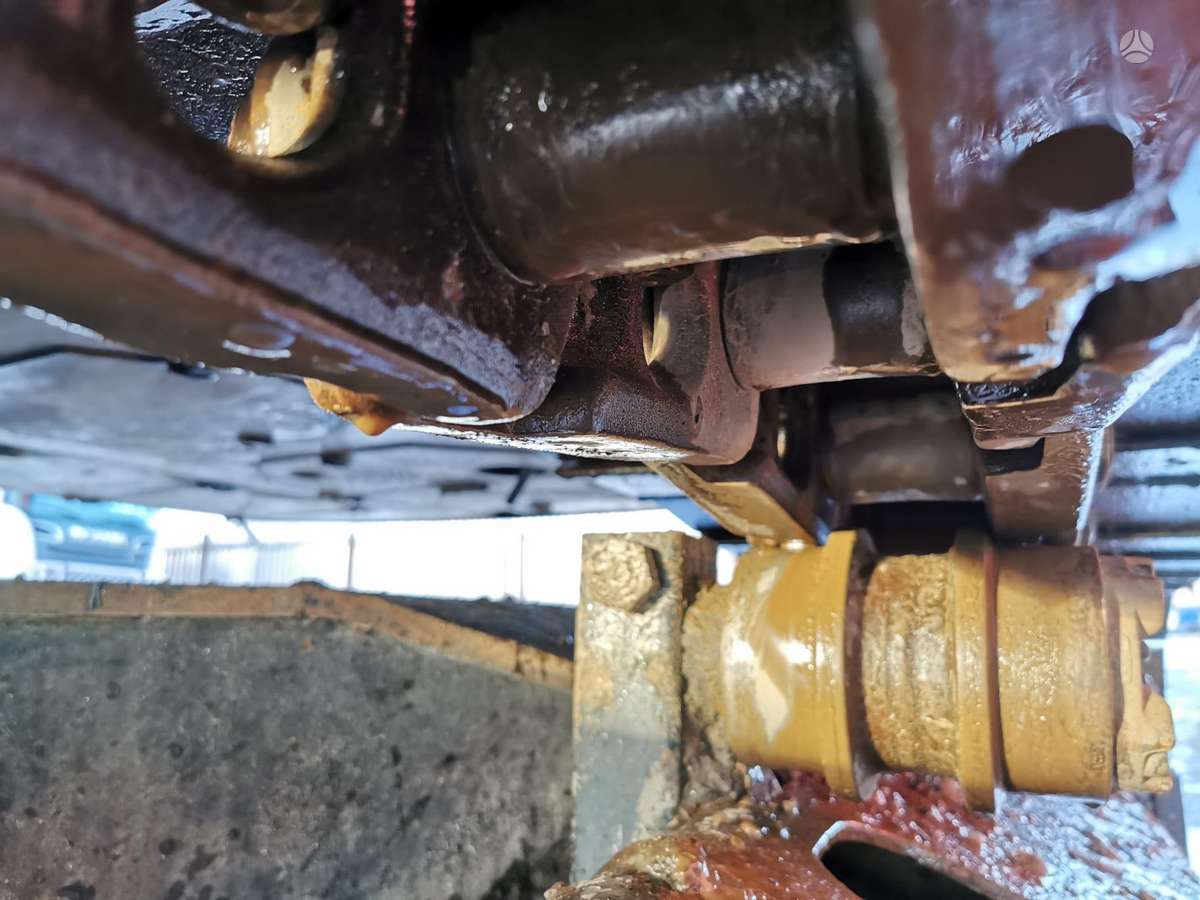 Caterpillar 323 D, ekskavatoriai