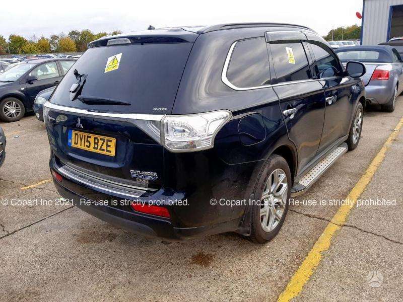 Mitsubishi Outlander Visas auto ardomas dalimis plug in