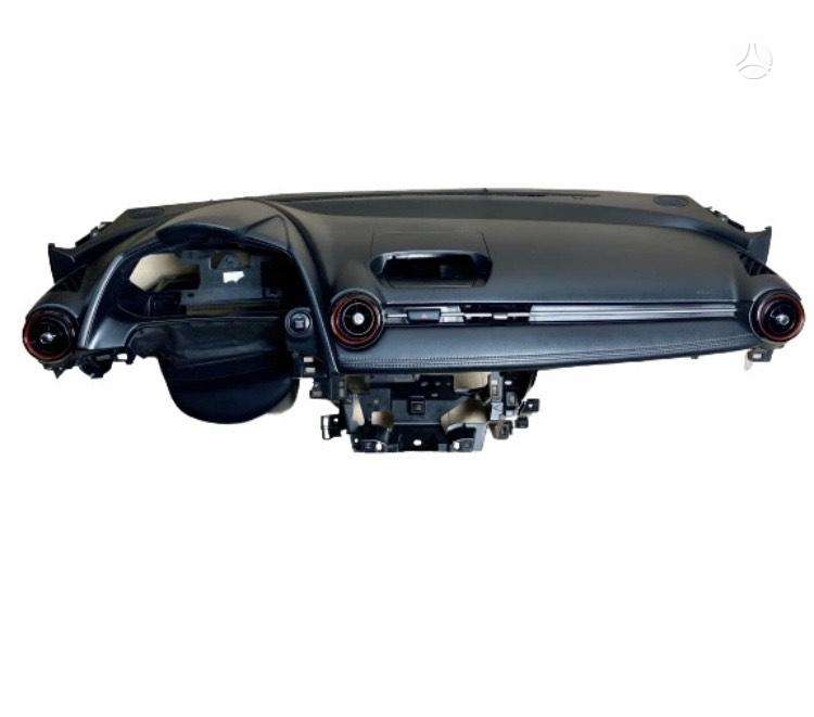 Mazda CX-3 panelė, oro pagalvės, saugos diržai