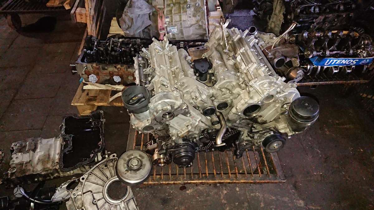 Mercedes-Benz E klasė Variklis dalimis