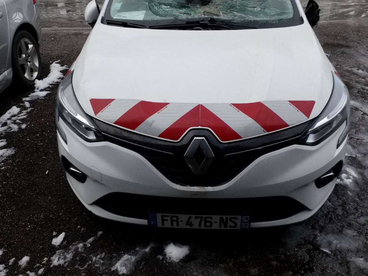 Renault Clio for parts