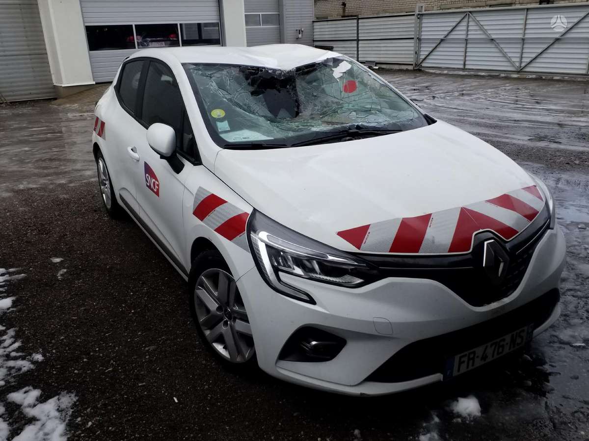 Renault Clio for parts