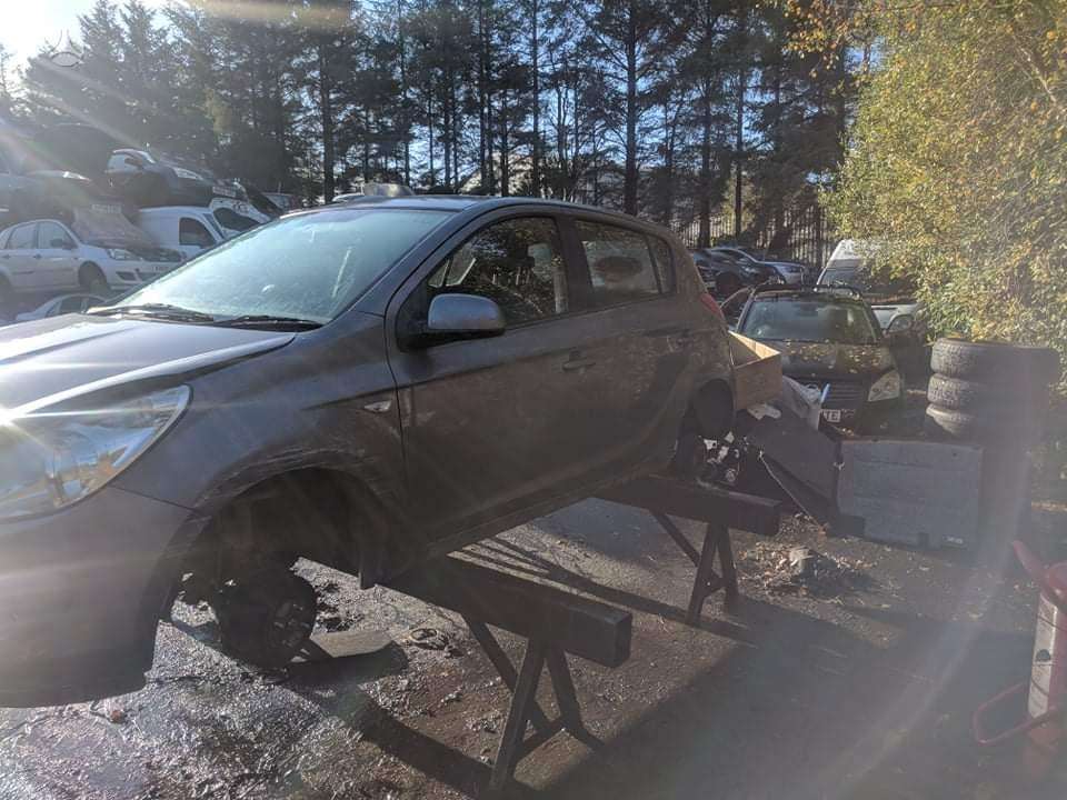 Hyundai i20 for parts