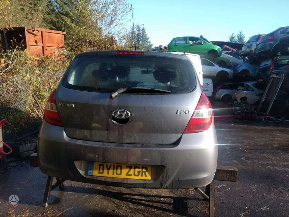 Hyundai i20 for parts