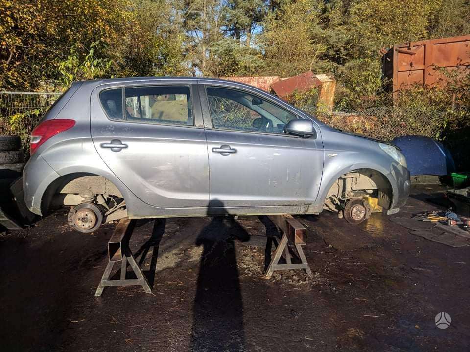Hyundai i20 for parts