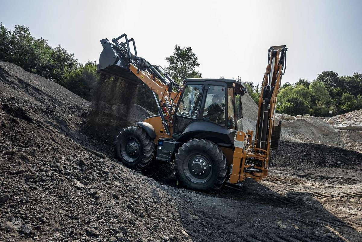 Case 695 SV, ekskavatori iekrāvēji