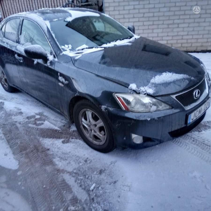 Lexus IS 220