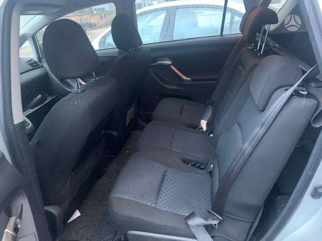 Toyota Verso for parts