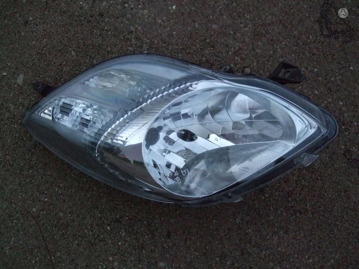 Toyota Yaris детали кузова