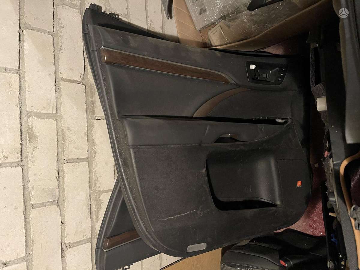 Toyota Highlander Ziurekite nuotraukas