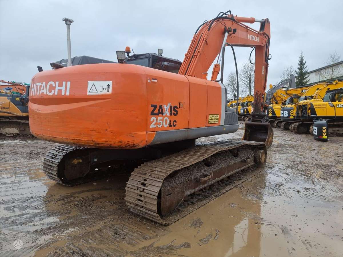 Hitachi X250LC-3, экскаваторы