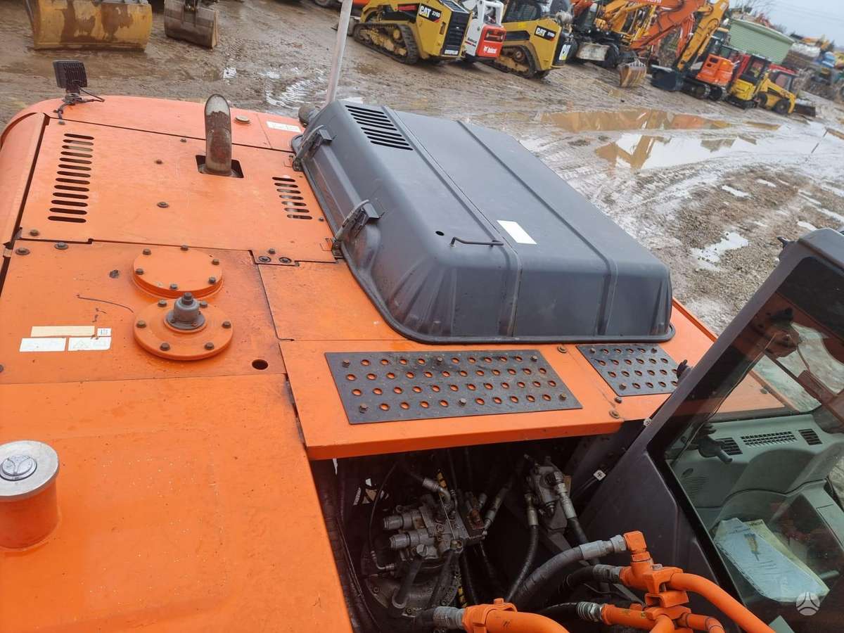 Hitachi X250LC-3, экскаваторы