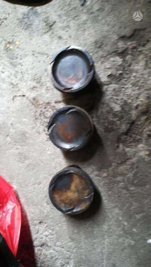 Mercedes-Benz C180, 271, pistons