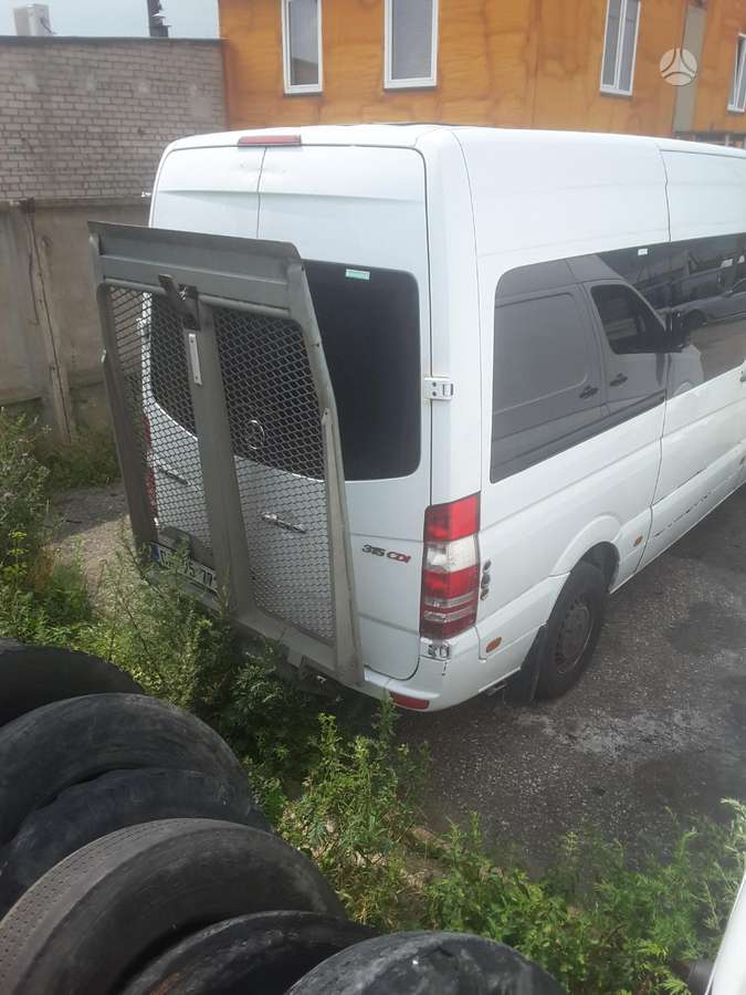 Mercedes-Benz Sprinter, cargo vans
