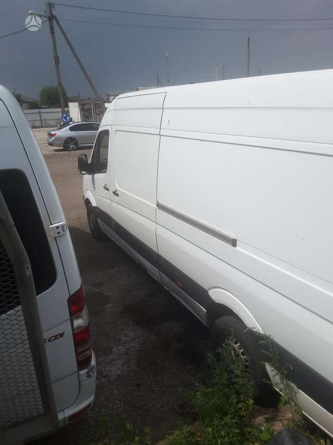 Mercedes-Benz Sprinter, cargo vans