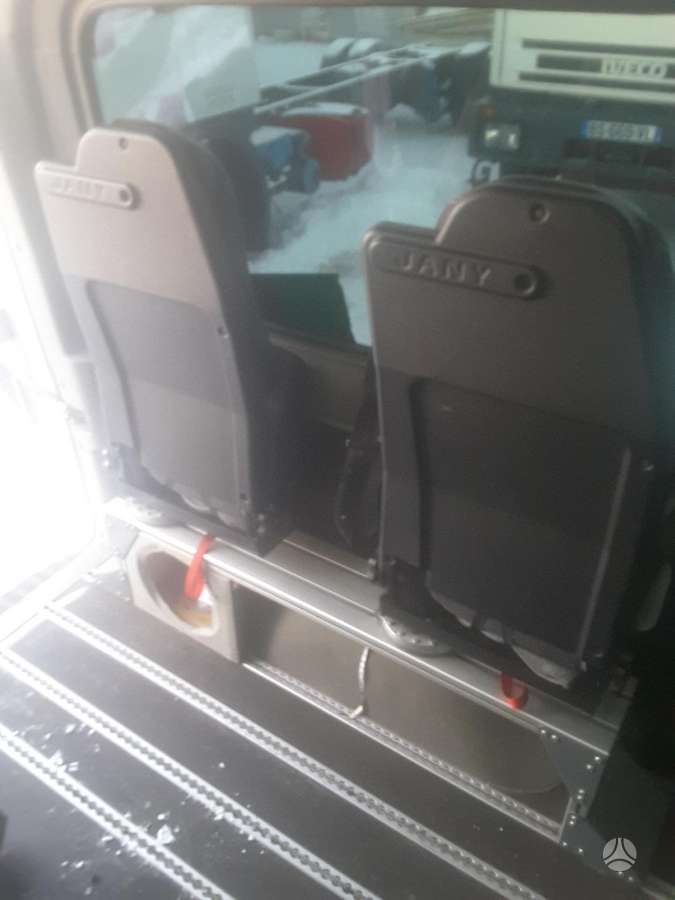 Mercedes-Benz Sprinter, cargo vans