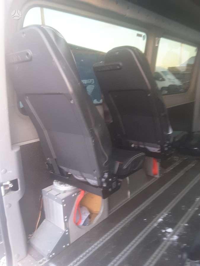 Mercedes-Benz Sprinter, cargo vans