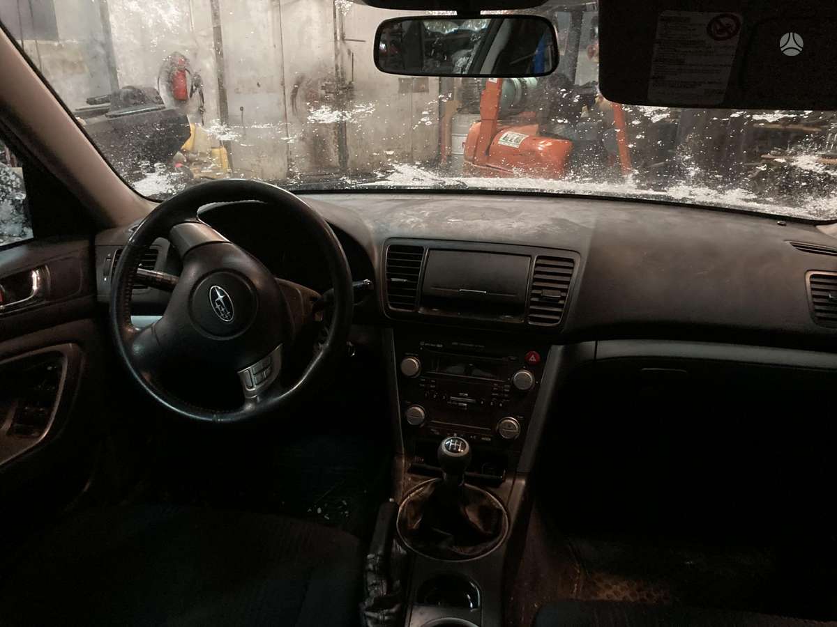 Subaru Outback Xenon žibintai kablys
