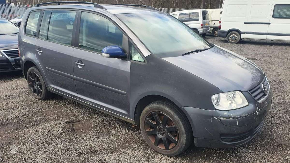 Volkswagen Touran dalimis
