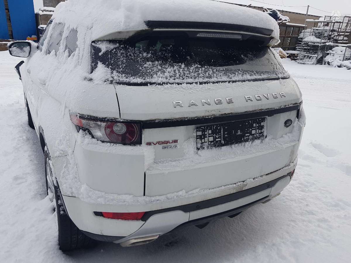Land Rover Evoque dalimis. Rida 75 000km