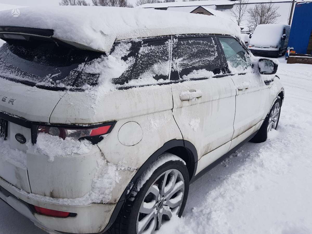 Land Rover Evoque dalimis. Rida 75 000km