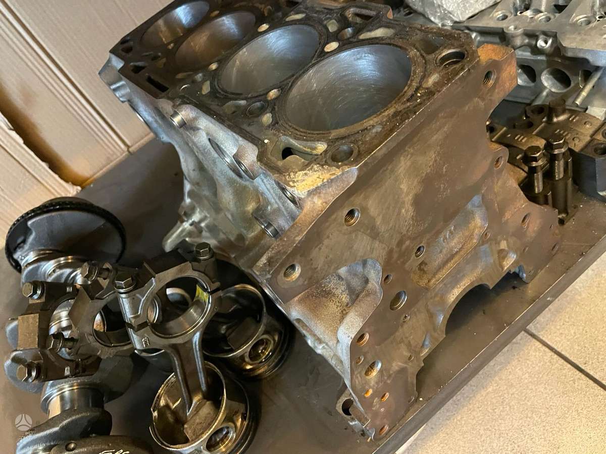 Fiat Doblo crankshaft, pistons, engine block