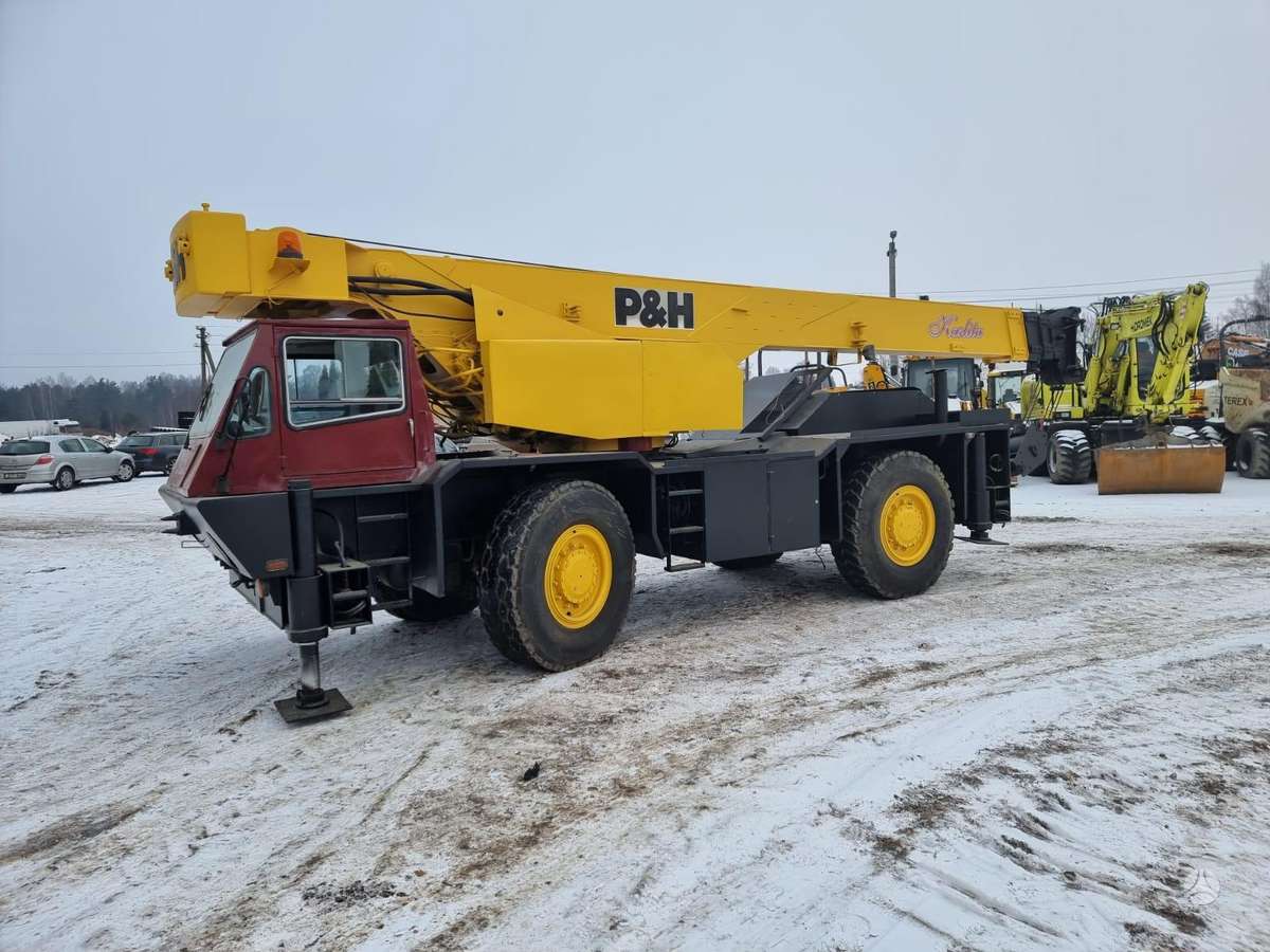 P & H Omega 520 4x4, crane