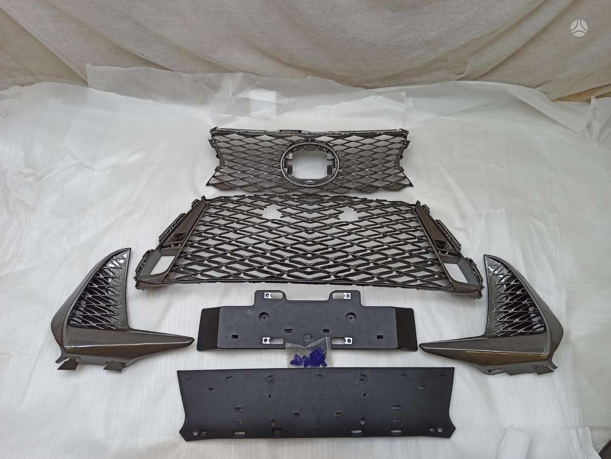 Lexus IS klasė body parts
