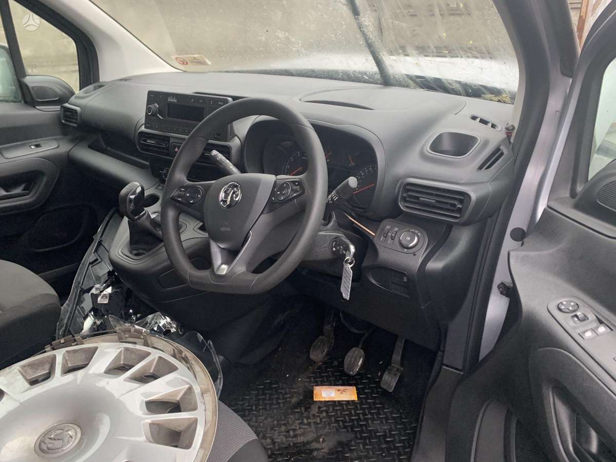 Opel Combo Dalimis variklio tipas d15dt dv5rd deze m0c