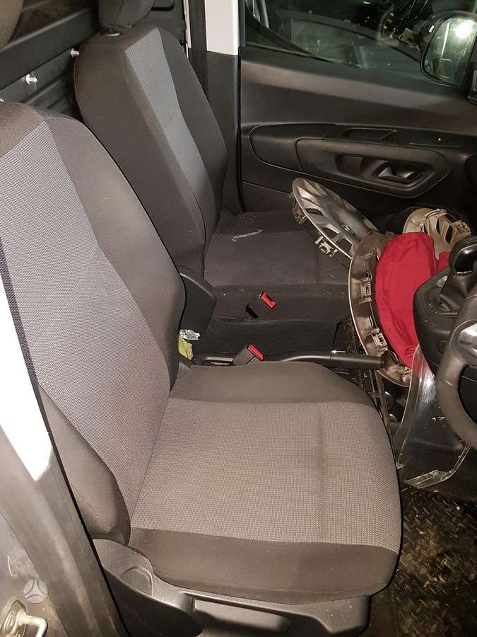 Opel Combo Dalimis variklio tipas d15dt dv5rd deze m0c