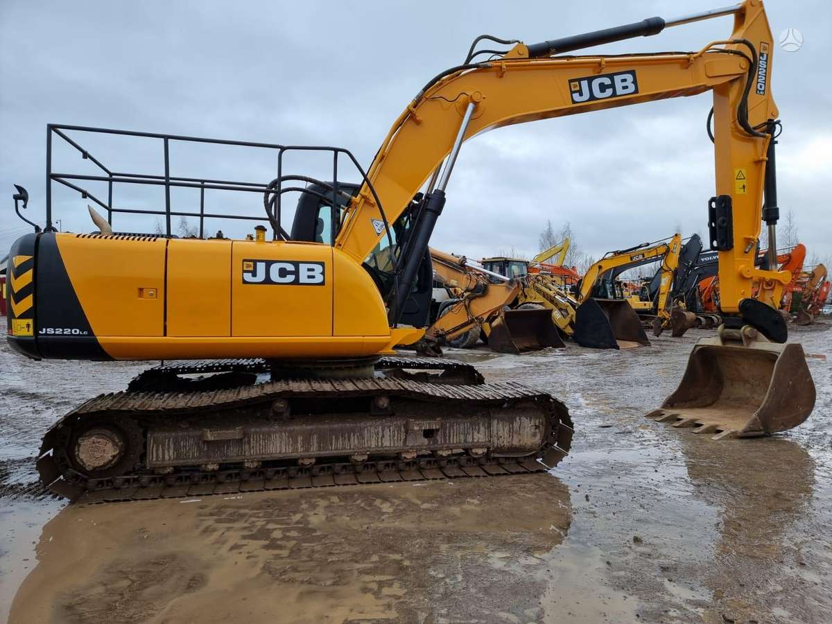 JCB JS220LC, ekskavatoriai
